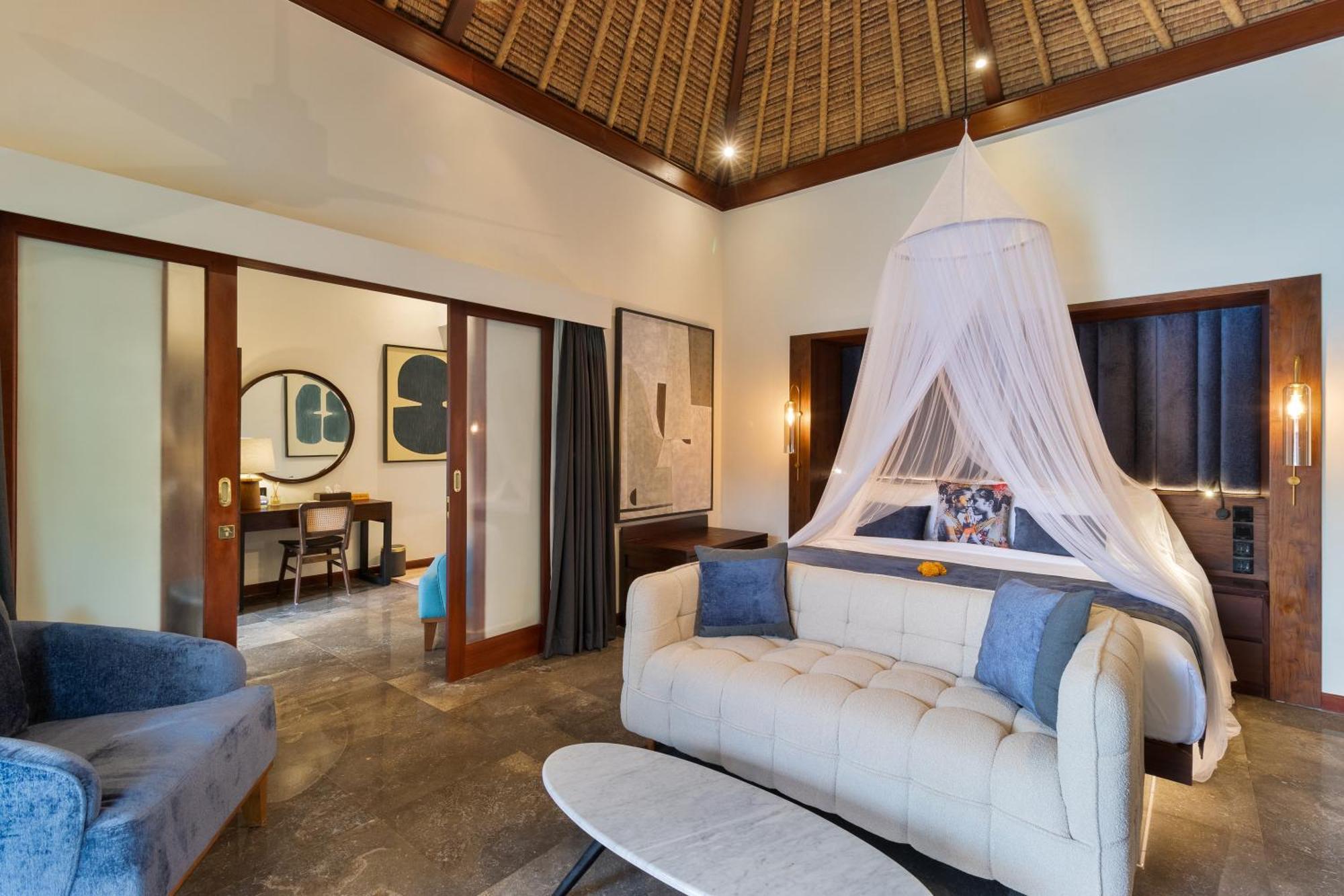 Mahkota Seminyak (Bali)
